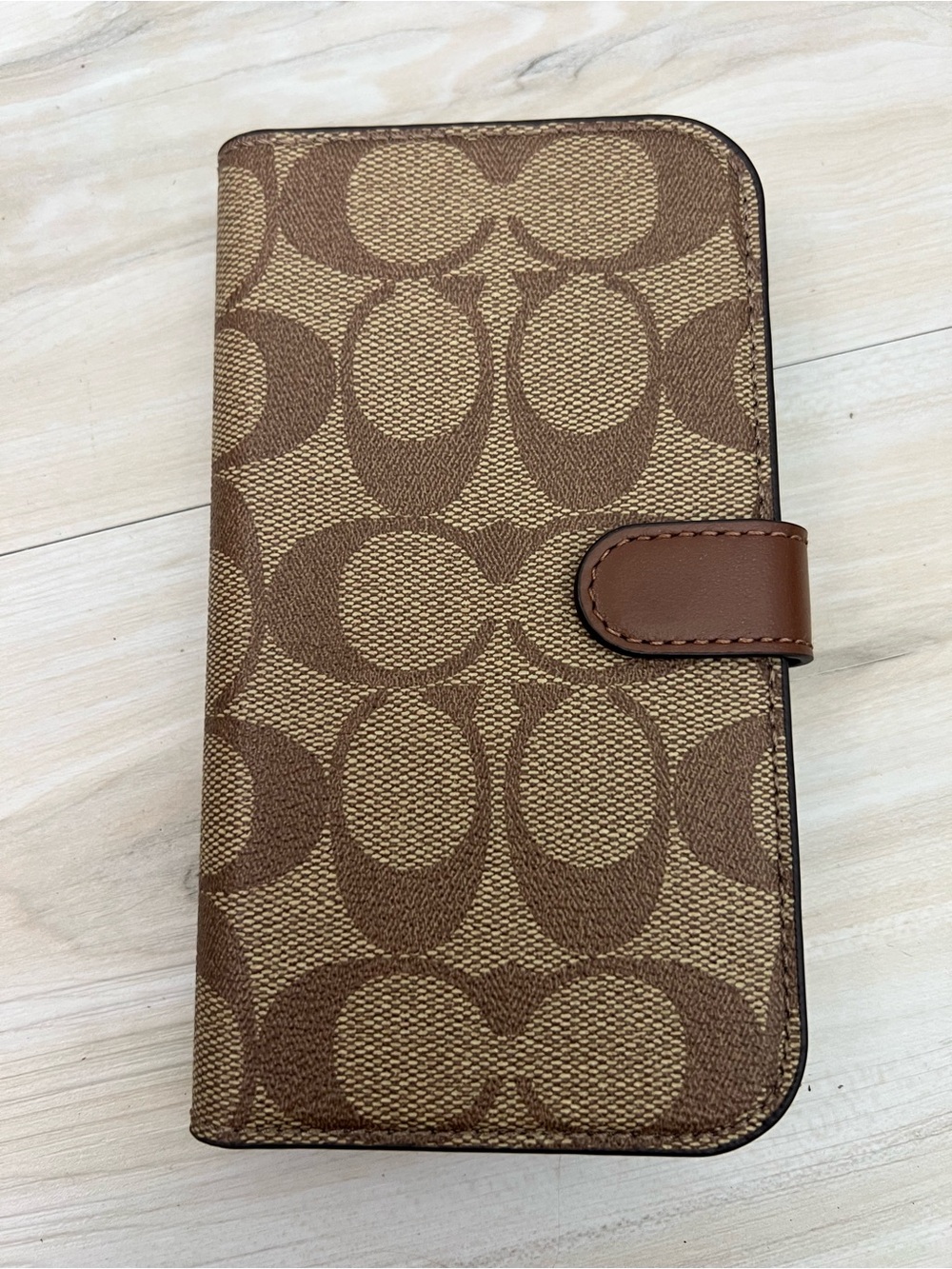 Coach Brown Signature Canvas Folio Wallet Phone Case iphone 12, 12 Pro, 13, 14